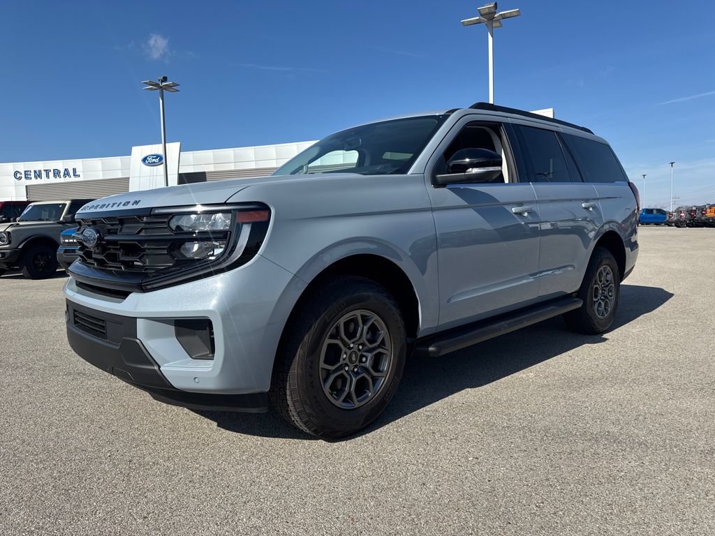 New 2026 Ford Expedition Active RWD image 2