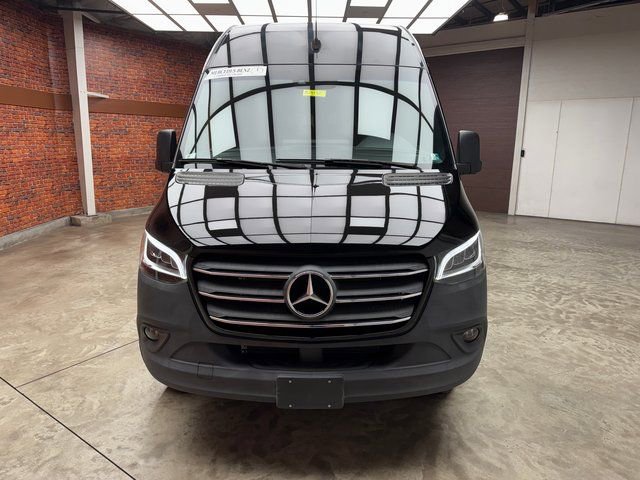 Used 2023 Mercedes-Benz Sprinter 2500 image 10