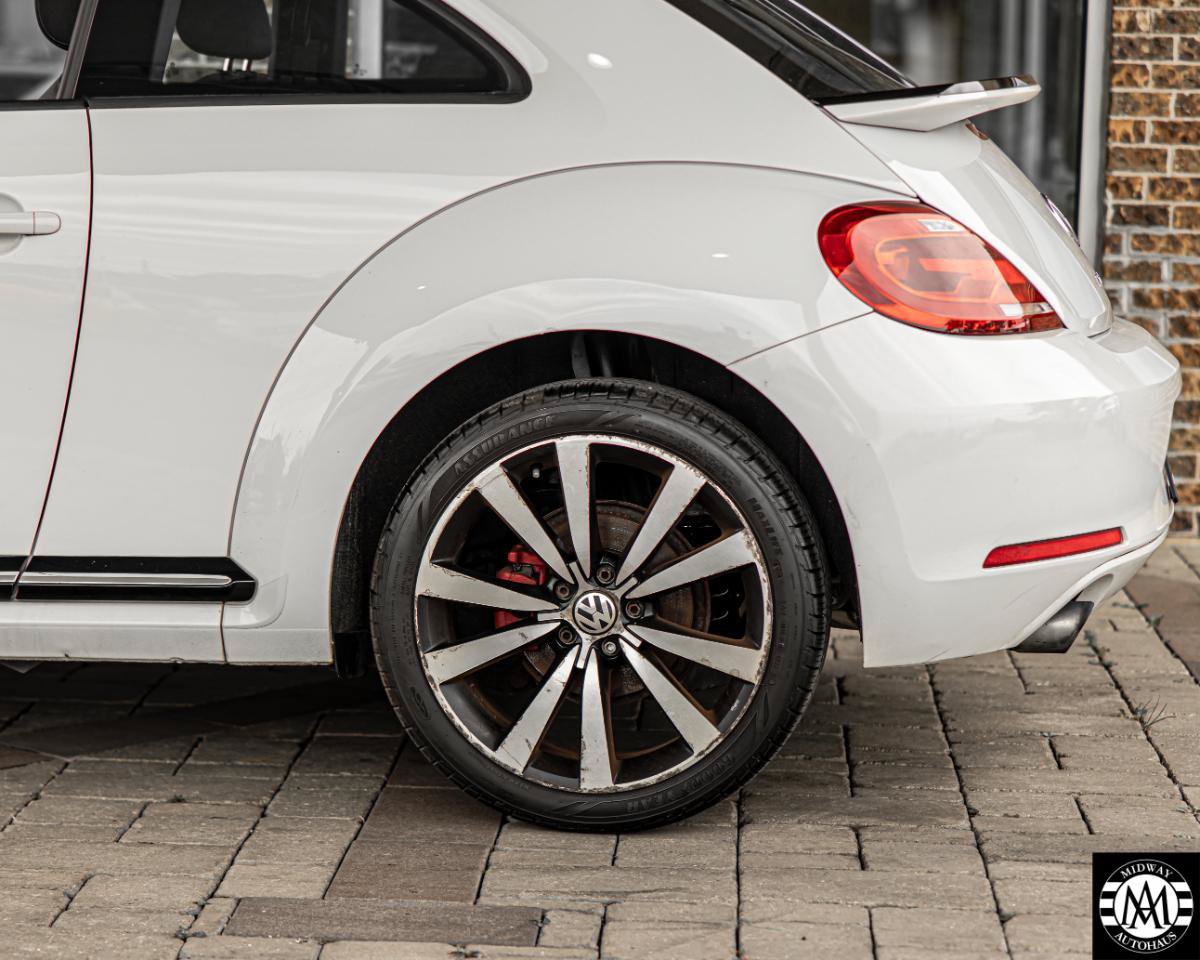 Used 2012 Volkswagen Beetle 2.0T FWD image 6