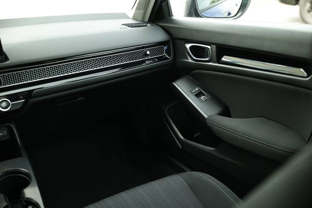 Certified 2023 Honda Civic EX image 28
