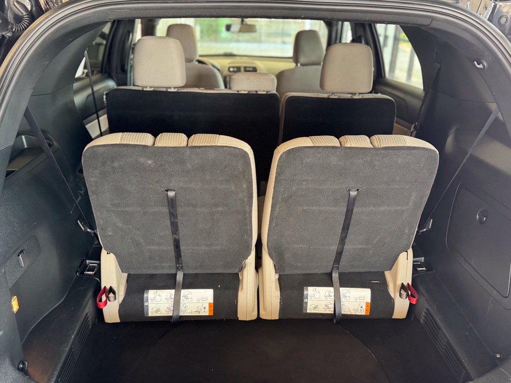 Used 2019 Ford Explorer XLT w/ Equipment Group 201A FWD image 15