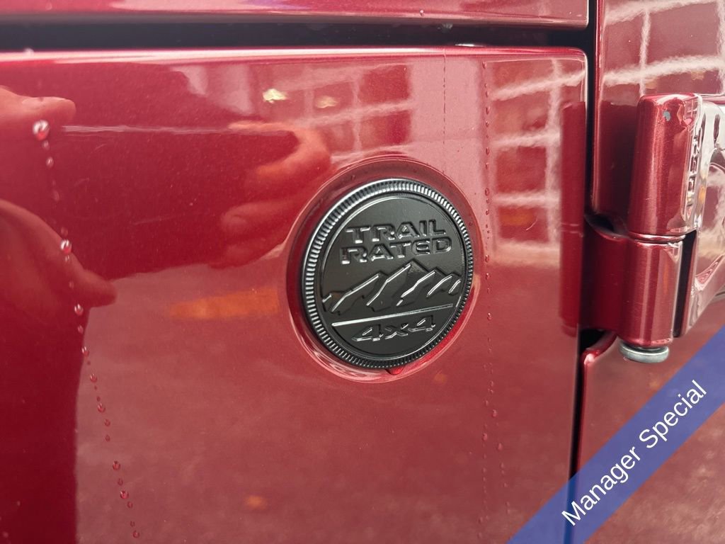 Used 2022 Jeep Wrangler Willys image 10