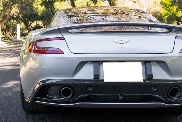 Used 2014 Aston Martin Vanquish Coupe RWD image 39