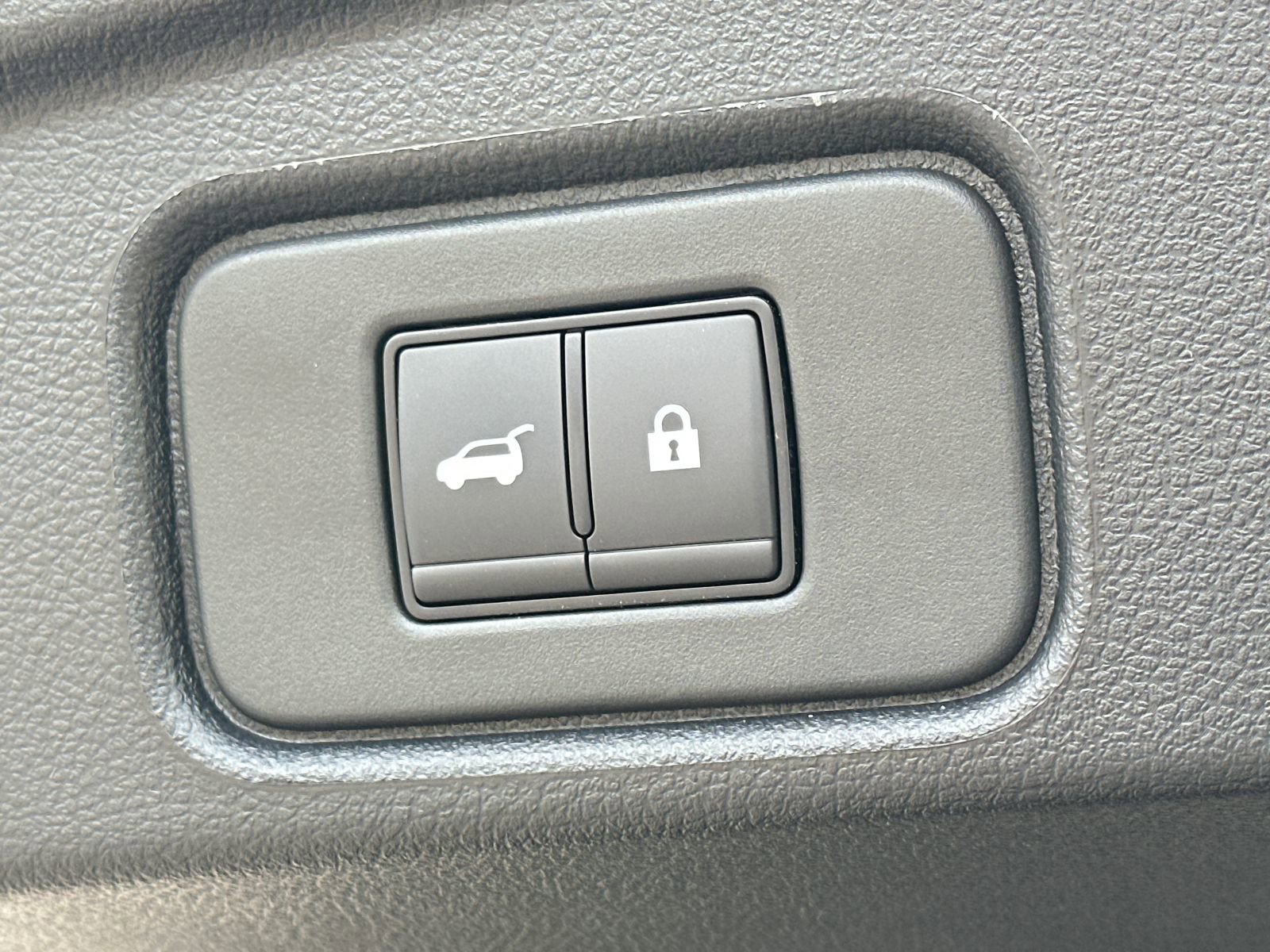 New 2026 Nissan Pathfinder Platinum image 18