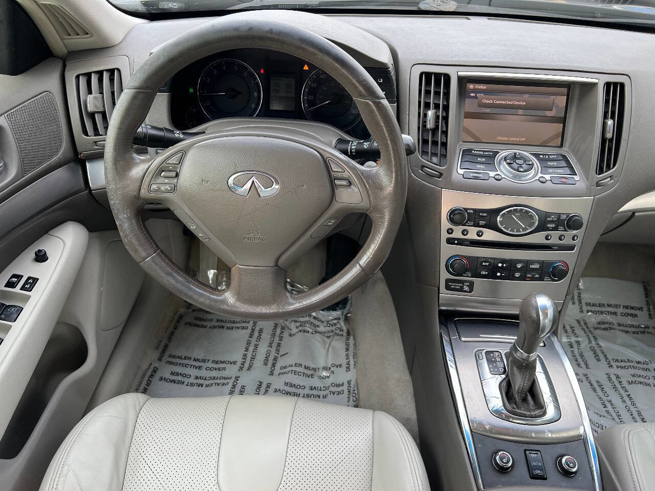 Used 2011 INFINITI G37 x Sedan AWD/4WD image 29
