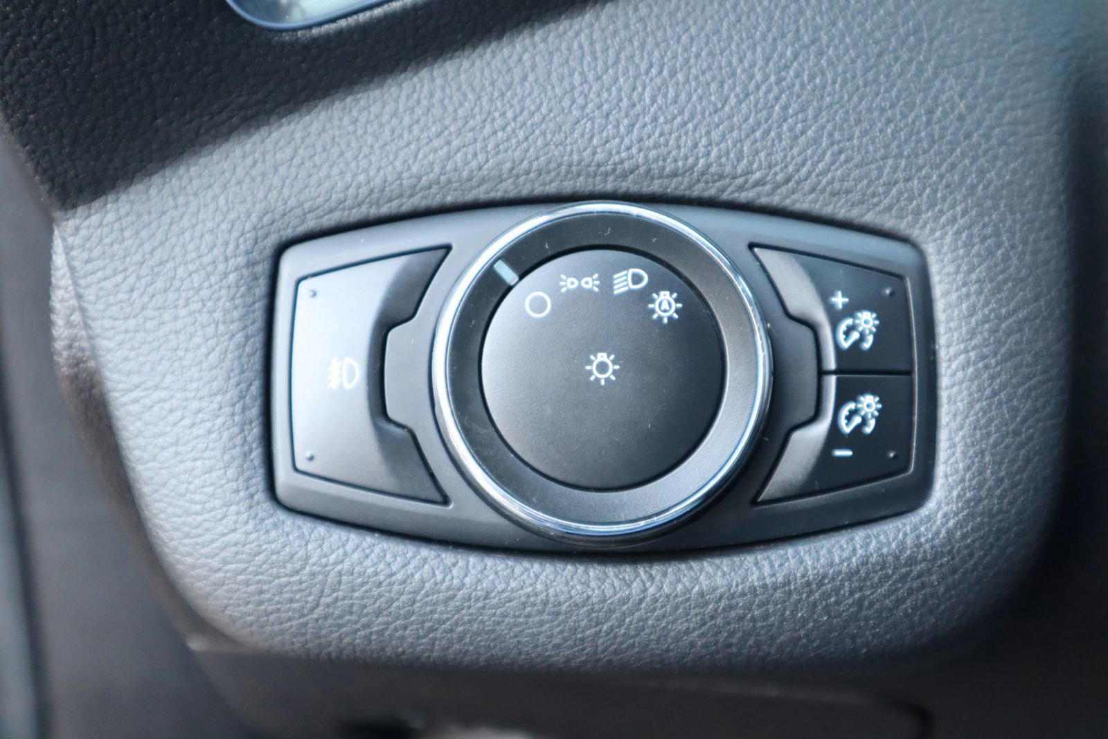 Used 2013 Ford Escape Titanium w/ Parking Technology Pkg image 30