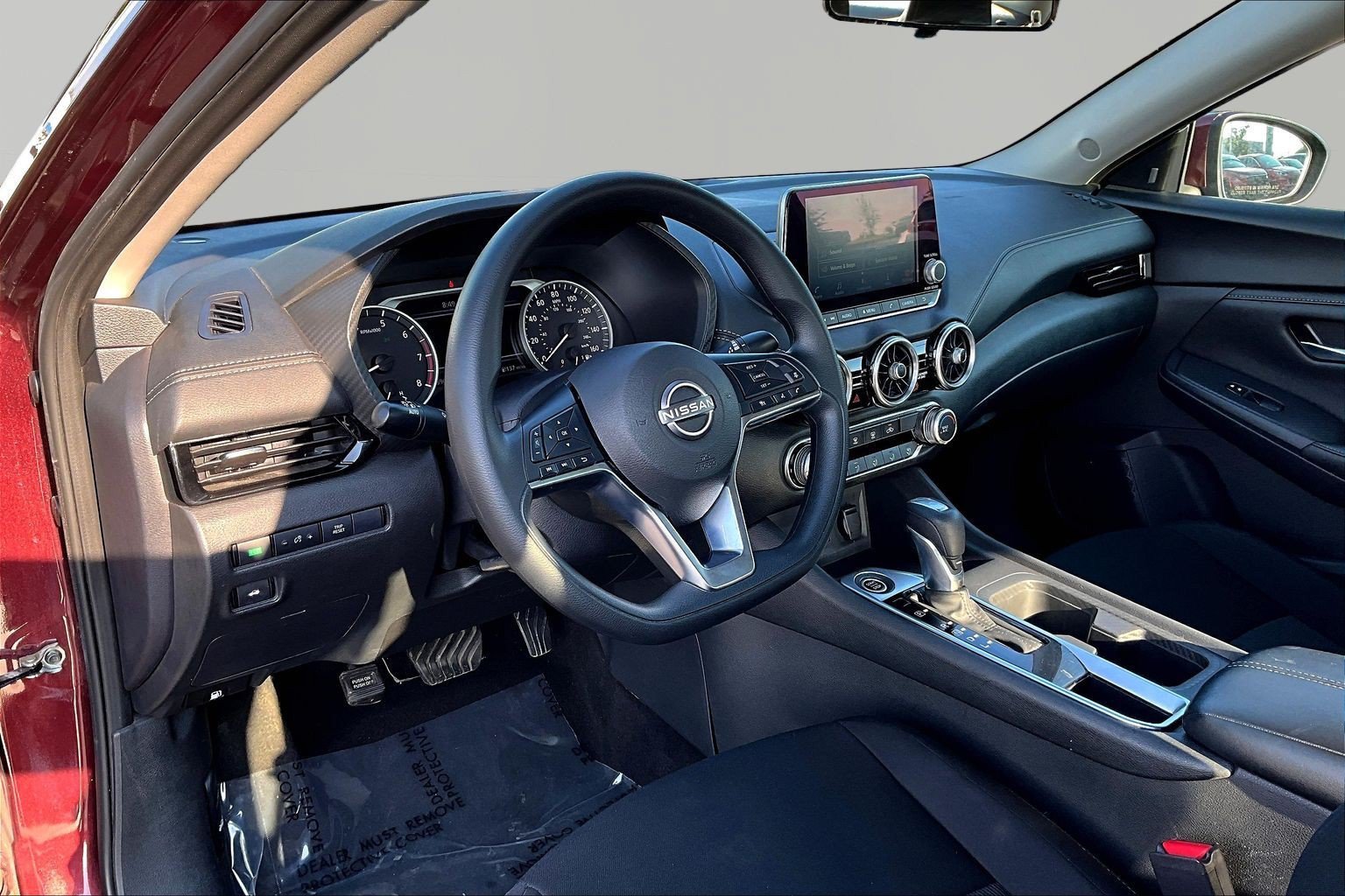 Used 2024 Nissan Sentra SV FWD image 17