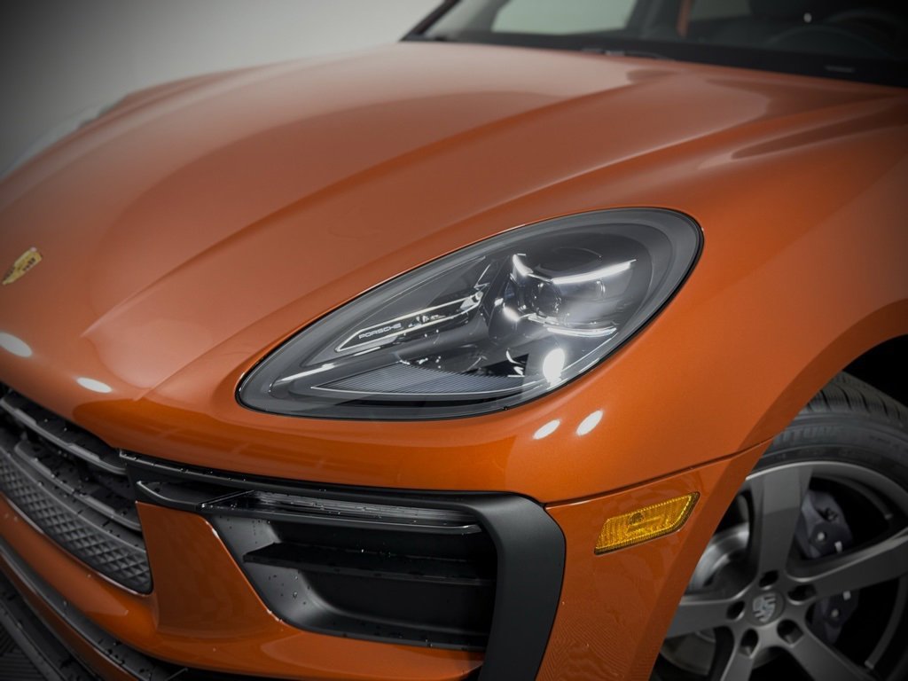 New 2025 Porsche Macan image 12