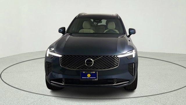 New 2026 Volvo XC90 T8 Plus w/ Protection Package AWD/4WD image 2