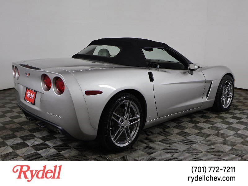 Used 2006 Chevrolet Corvette Convertible w/ Preferred Equipment Group image 3