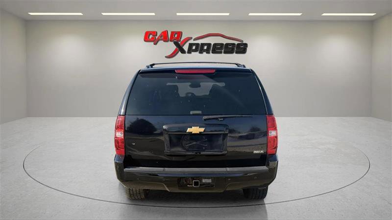 Used 2012 Chevrolet Suburban LT w/ Luxury Package image 12