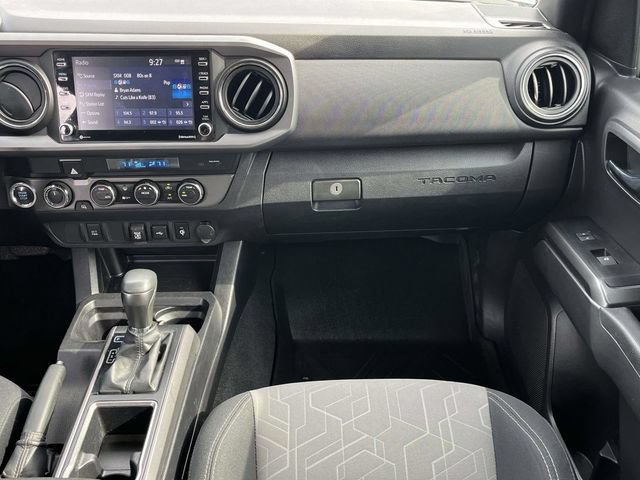 Used 2022 Toyota Tacoma TRD Off-Road AWD/4WD image 18