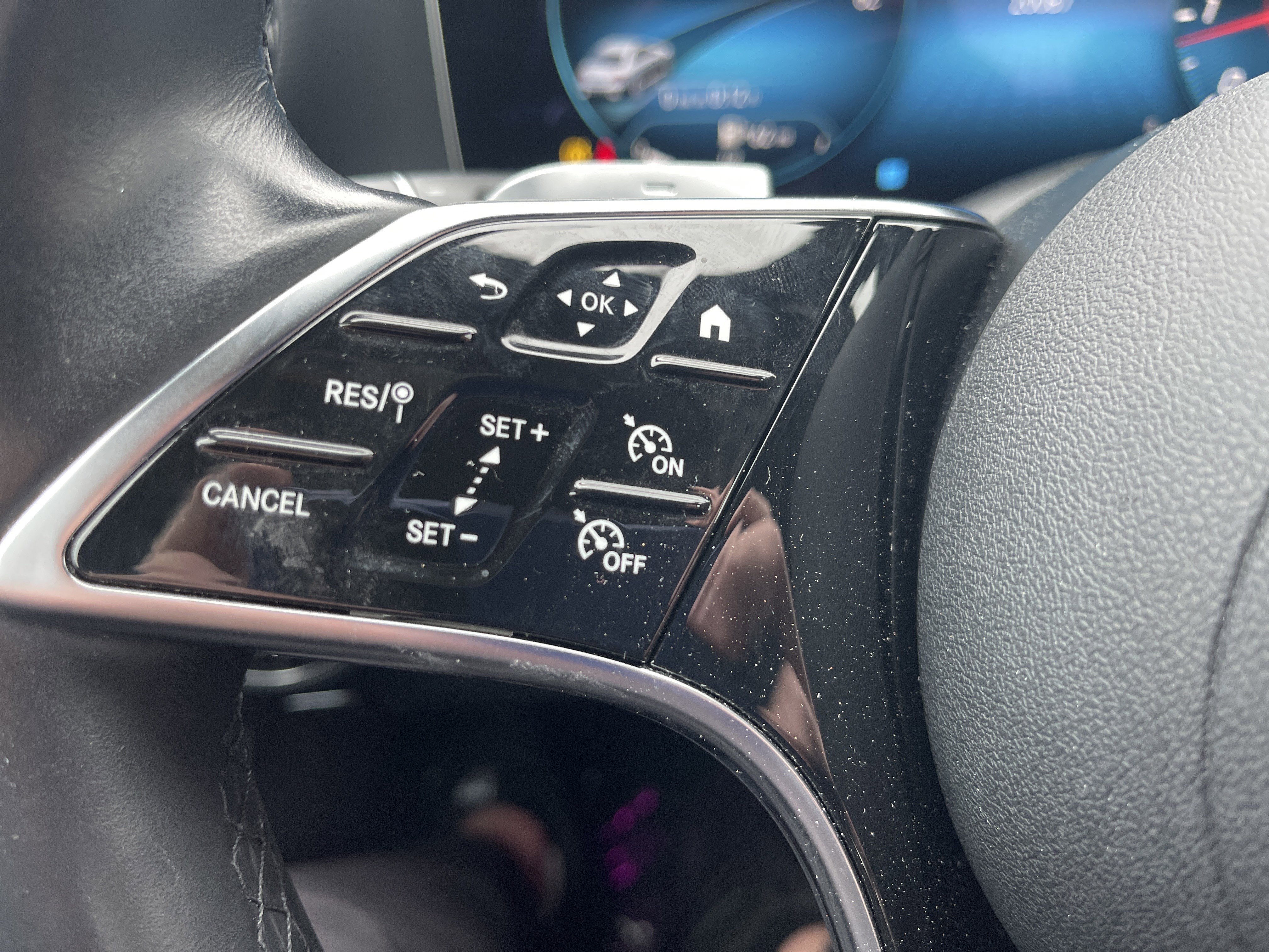 Used 2023 Mercedes-Benz E 350 4MATIC Sedan image 19