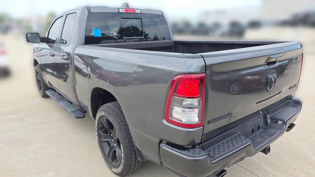 Used 2022 RAM 1500 Big Horn AWD/4WD image 3