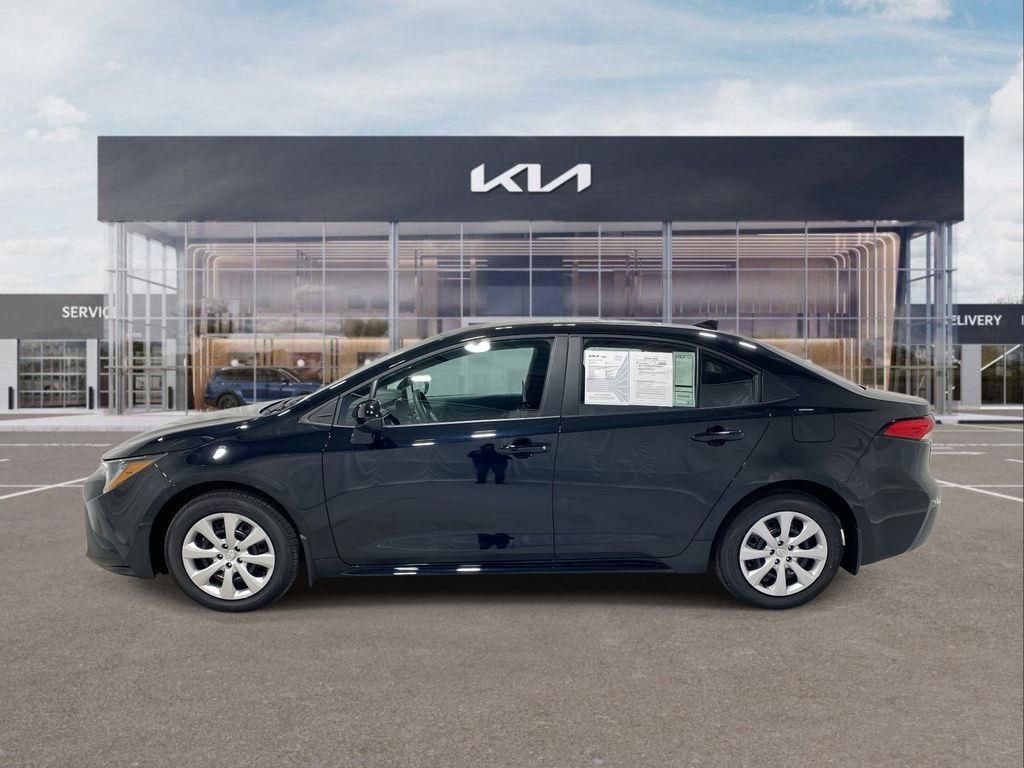 Used 2025 Toyota Corolla LE image 5