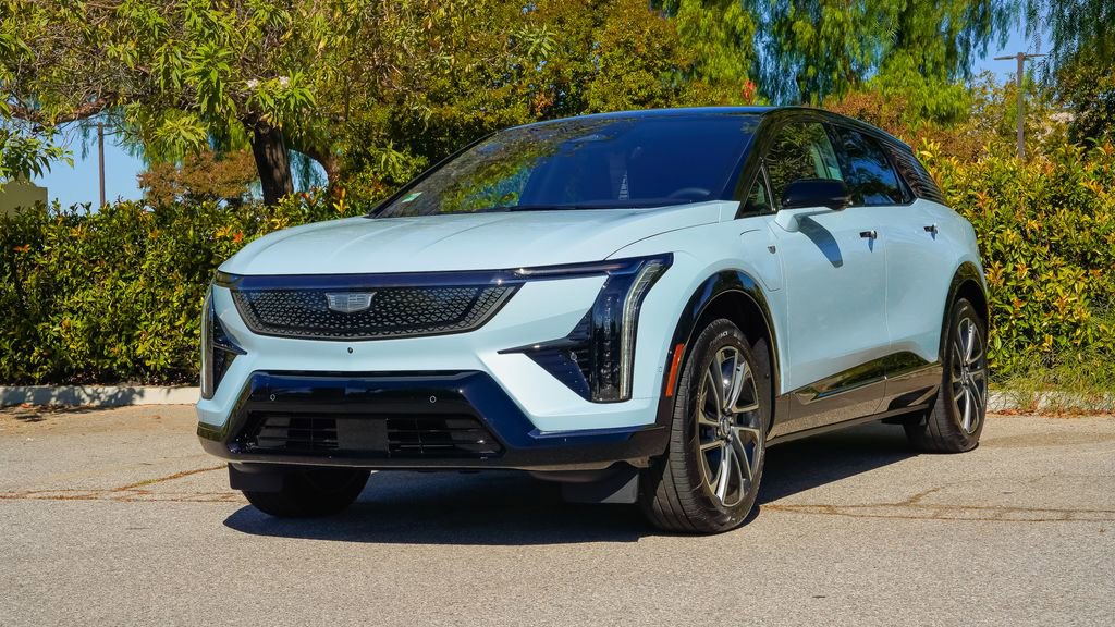 New 2026 Cadillac Optiq Sport 2 video 2