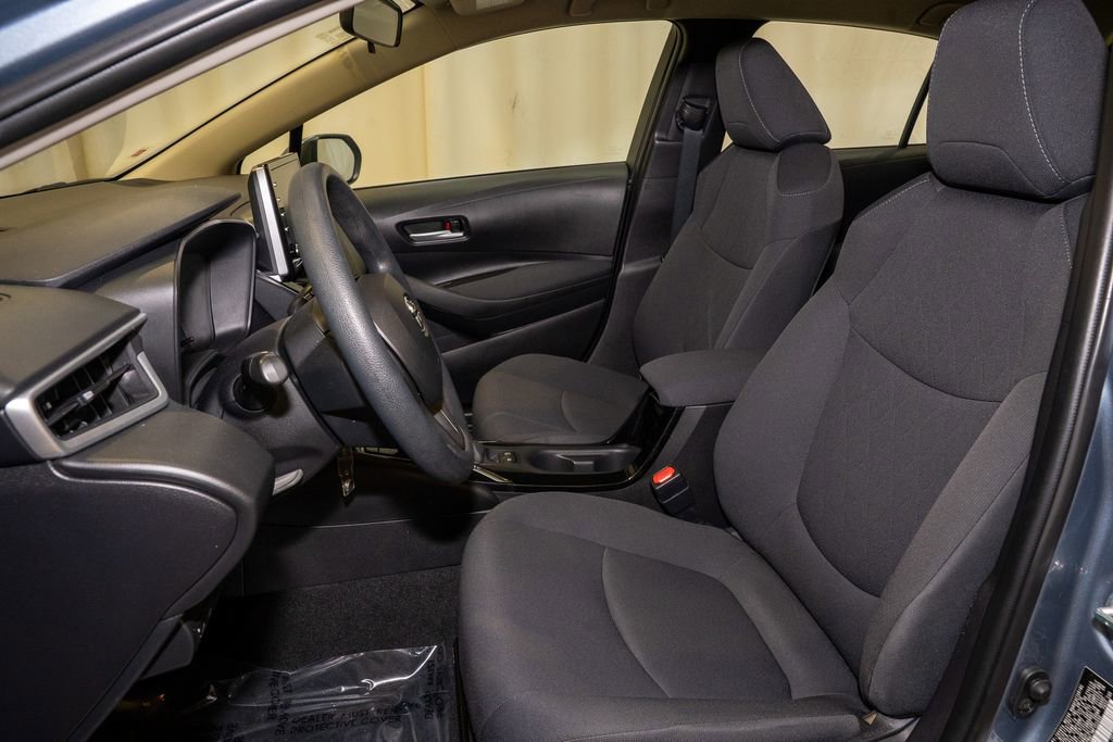 Used 2021 Toyota Corolla LE image 9