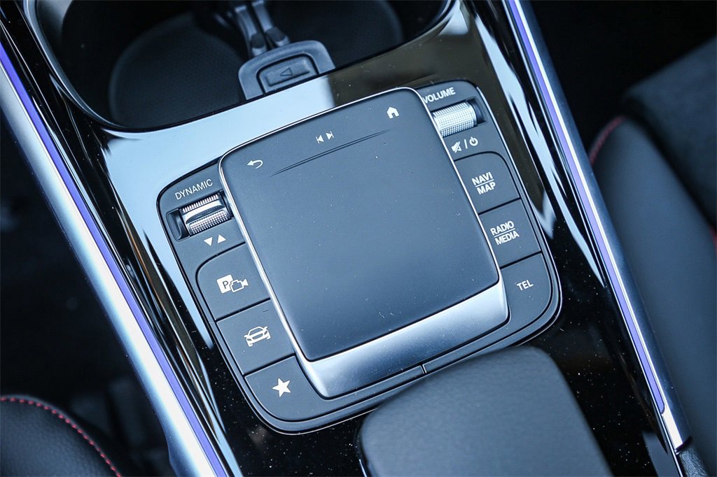 Used 2023 Mercedes-Benz EQB 350 4MATIC SUV image 26