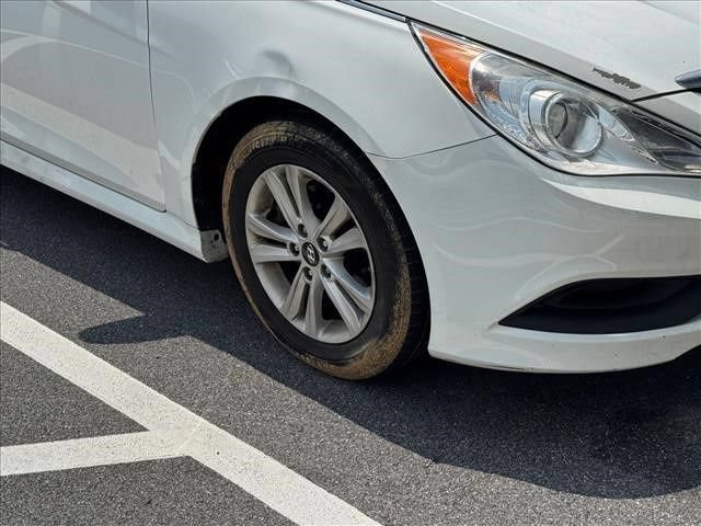 Used 2014 Hyundai Sonata GLS w/ Popular Equipment Group 2 FWD image 10