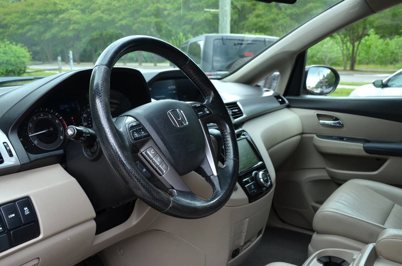 Used 2015 Honda Odyssey EX-L image 9