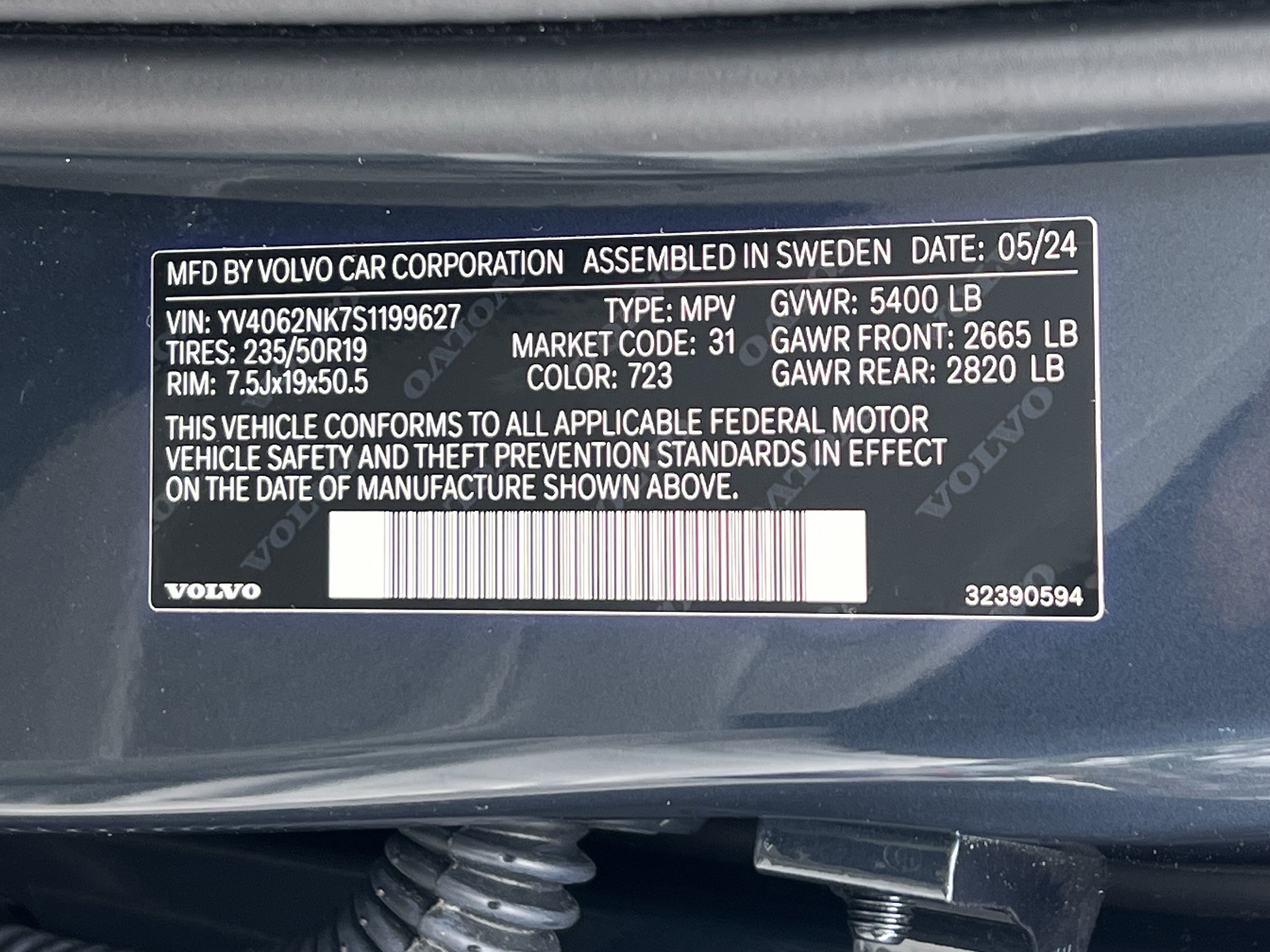 Used 2025 Volvo V90 B6 Cross Country Plus image 25