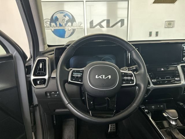 Certified 2023 Kia Sorento SX image 13