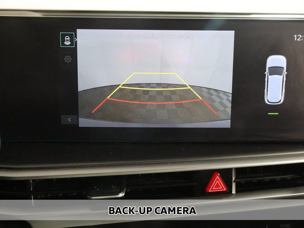 Used 2024 Kia Sorento S image 6