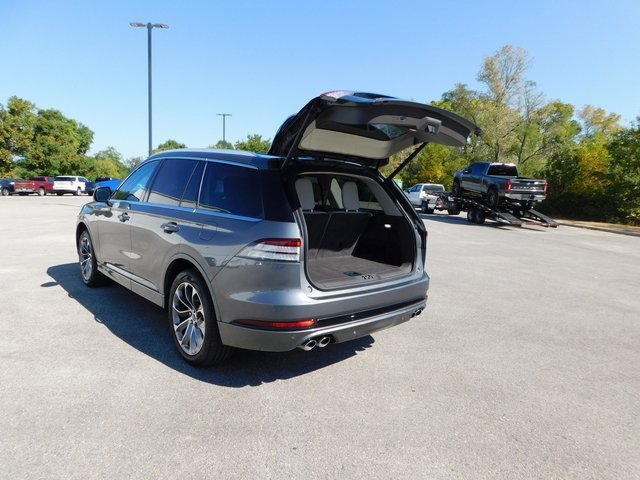 Used 2023 Lincoln Aviator Grand Touring w/ Elements Package Plus image 22