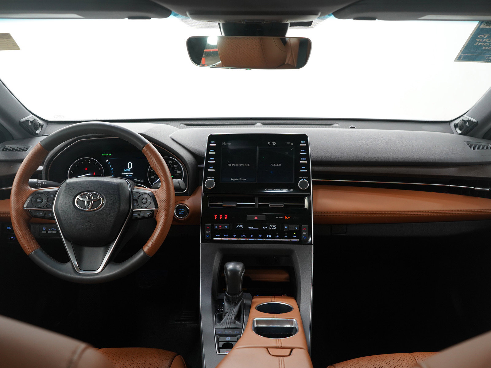 Used 2019 Toyota Avalon Limited image 14
