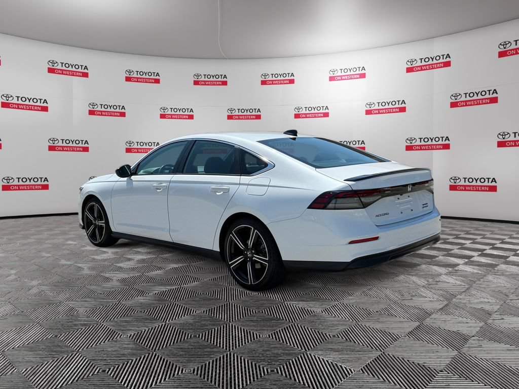 Used 2025 Honda Accord Sport image 7