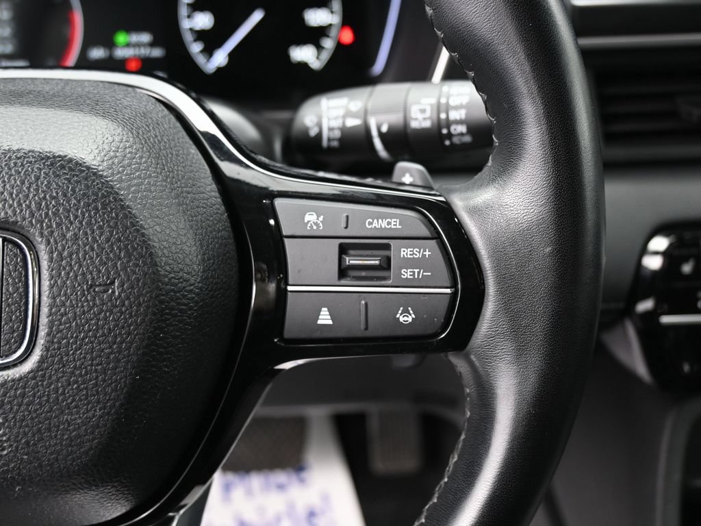 Used 2025 Honda Pilot EX-L image 16