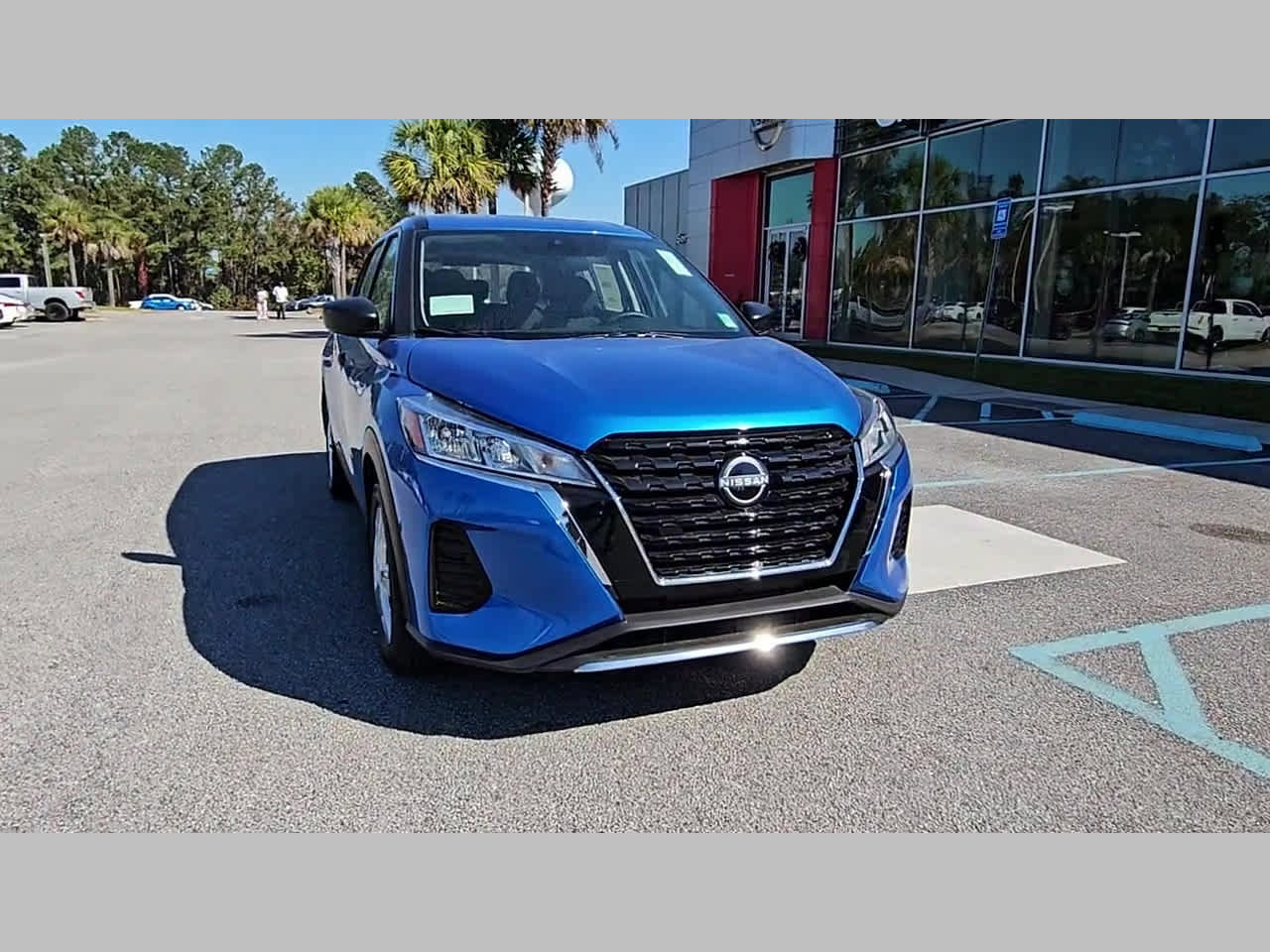 New 2025 Nissan Kicks Play S image 18