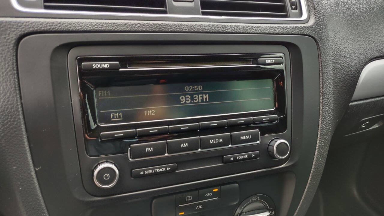 Used 2013 Volkswagen Jetta SE image 18