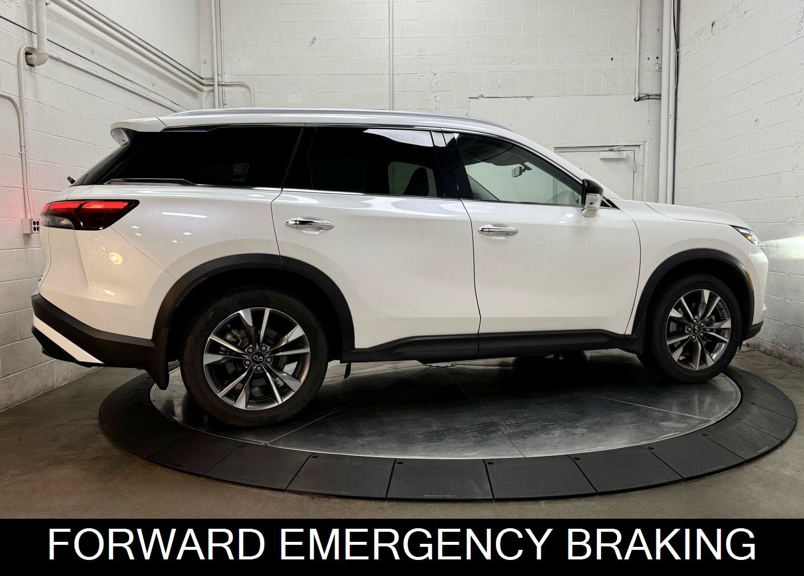 Used 2023 INFINITI QX60 Luxe w/ Cargo Package AWD/4WD image 8