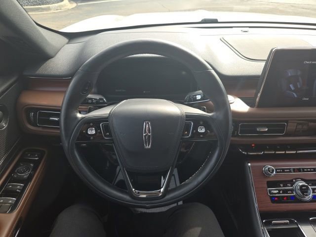 Certified 2023 Lincoln Aviator Reserve w/ Elements Package Plus image 7