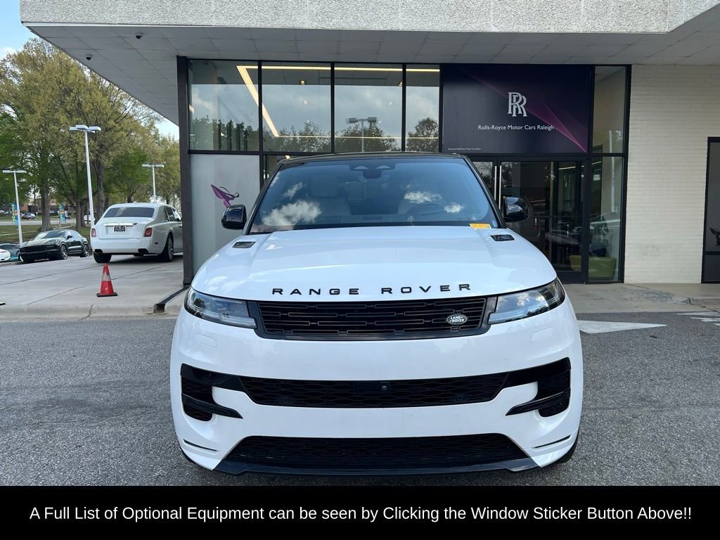 Used 2025 Land Rover Range Rover Sport Dynamic SE image 2