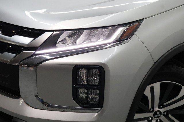 New 2026 Mitsubishi Outlander Sport SEL AWD/4WD image 2