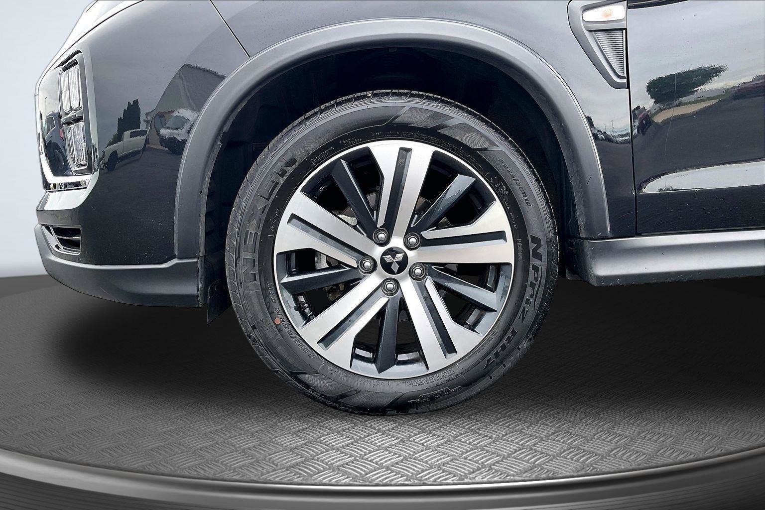 Used 2025 Mitsubishi Outlander Sport AWD image 10