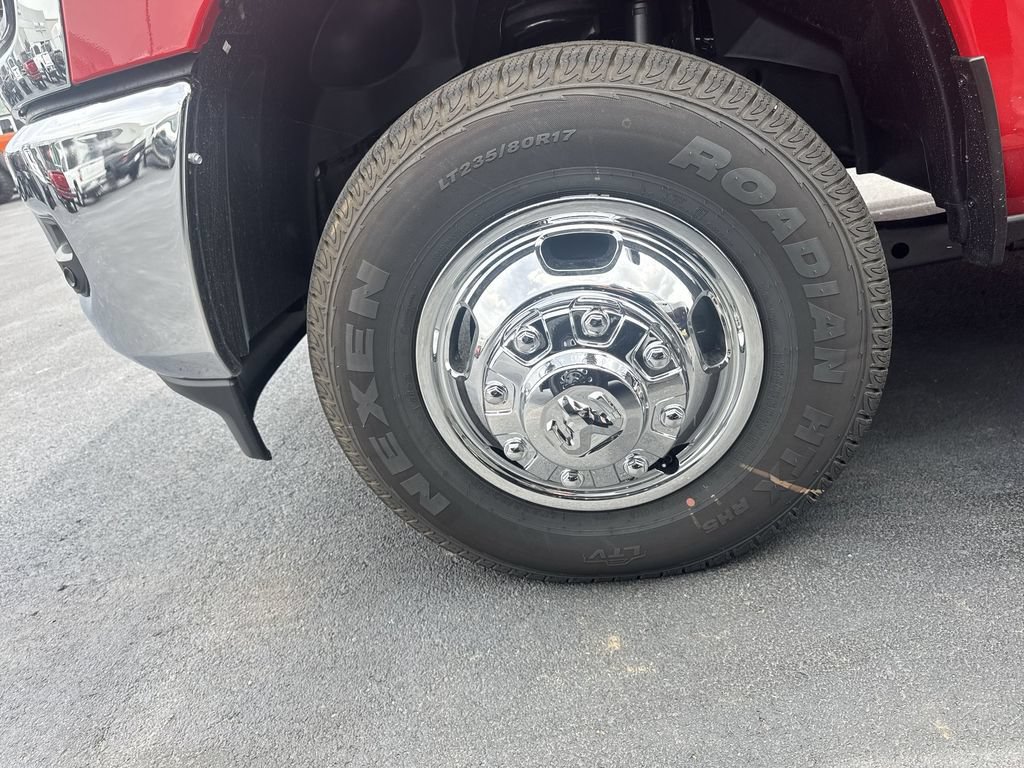 New 2026 RAM 3500 Tradesman AWD/4WD image 10