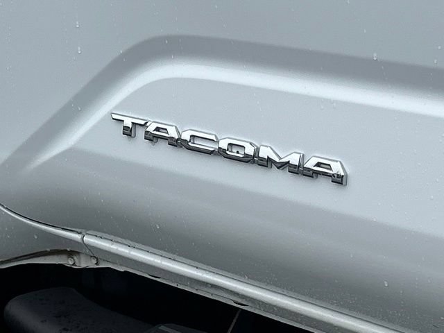 Certified 2024 Toyota Tacoma SR5 AWD/4WD image 10