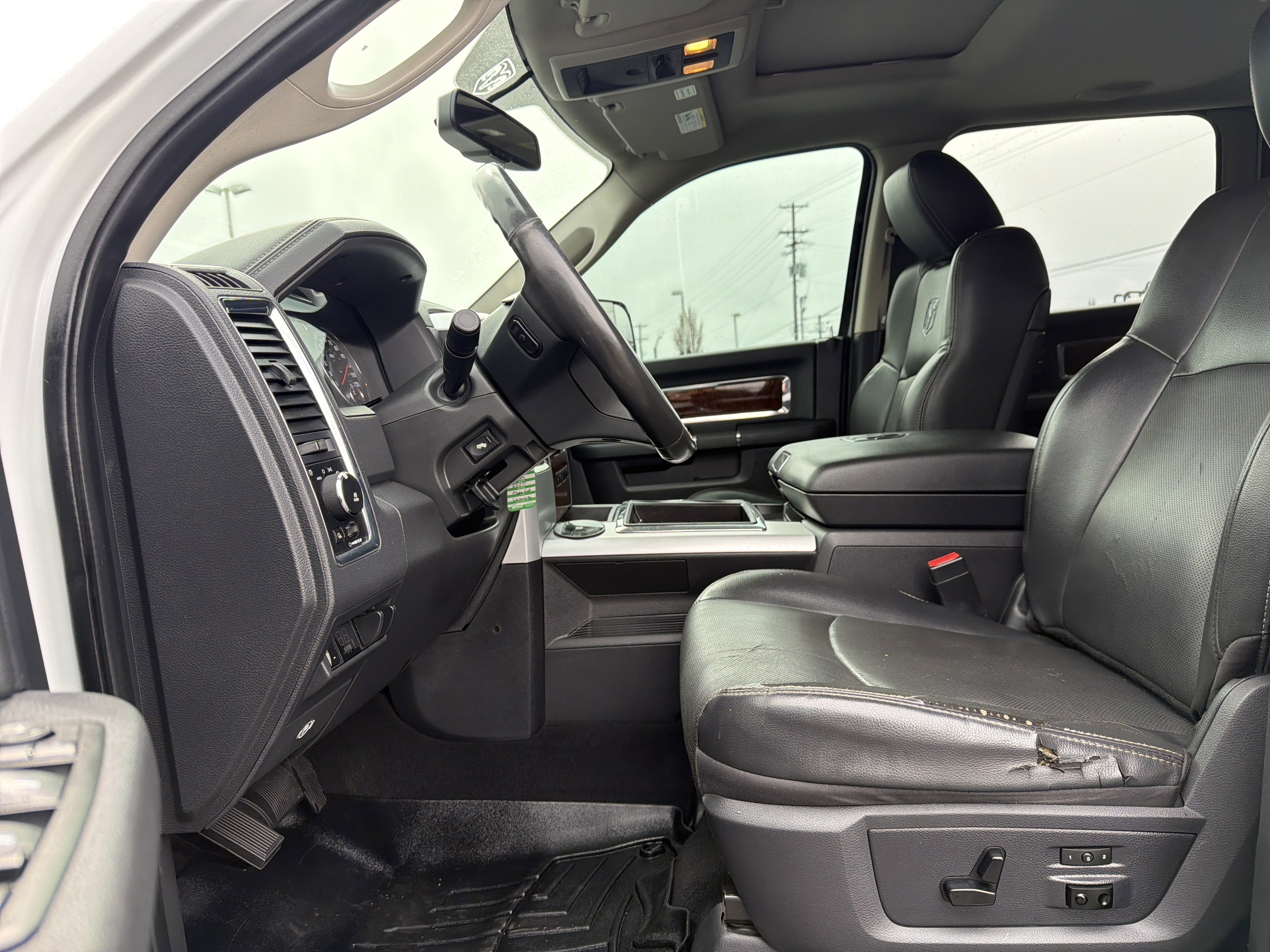 Used 2012 RAM 2500 Laramie w/ Chrome Accents Group image 10