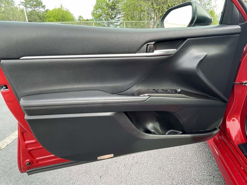 Used 2023 Toyota Camry XSE w/ Navigation Package image 25