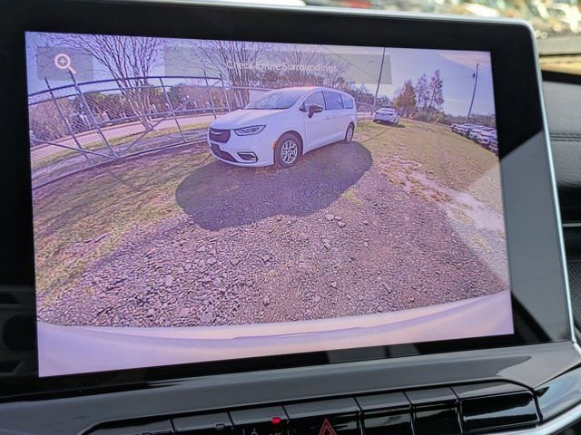 New 2026 Jeep Compass Latitude image 18