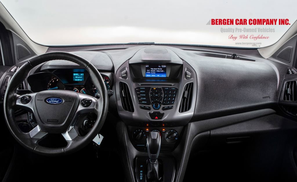 Used 2016 Ford Transit Connect XLT image 19