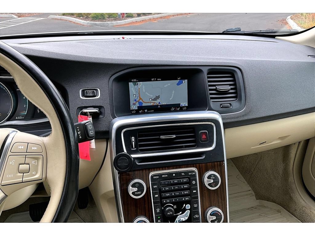 Used 2015 Volvo V60 T5 Premier FWD image 6