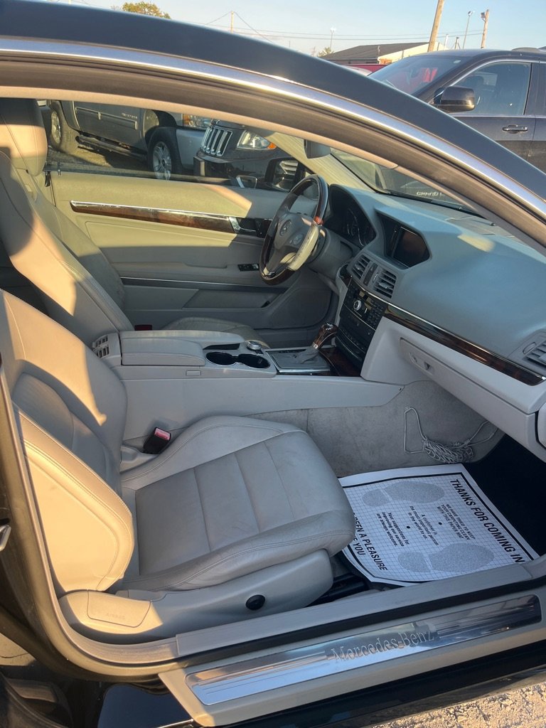 Used 2011 Mercedes-Benz E 550 Coupe image 16