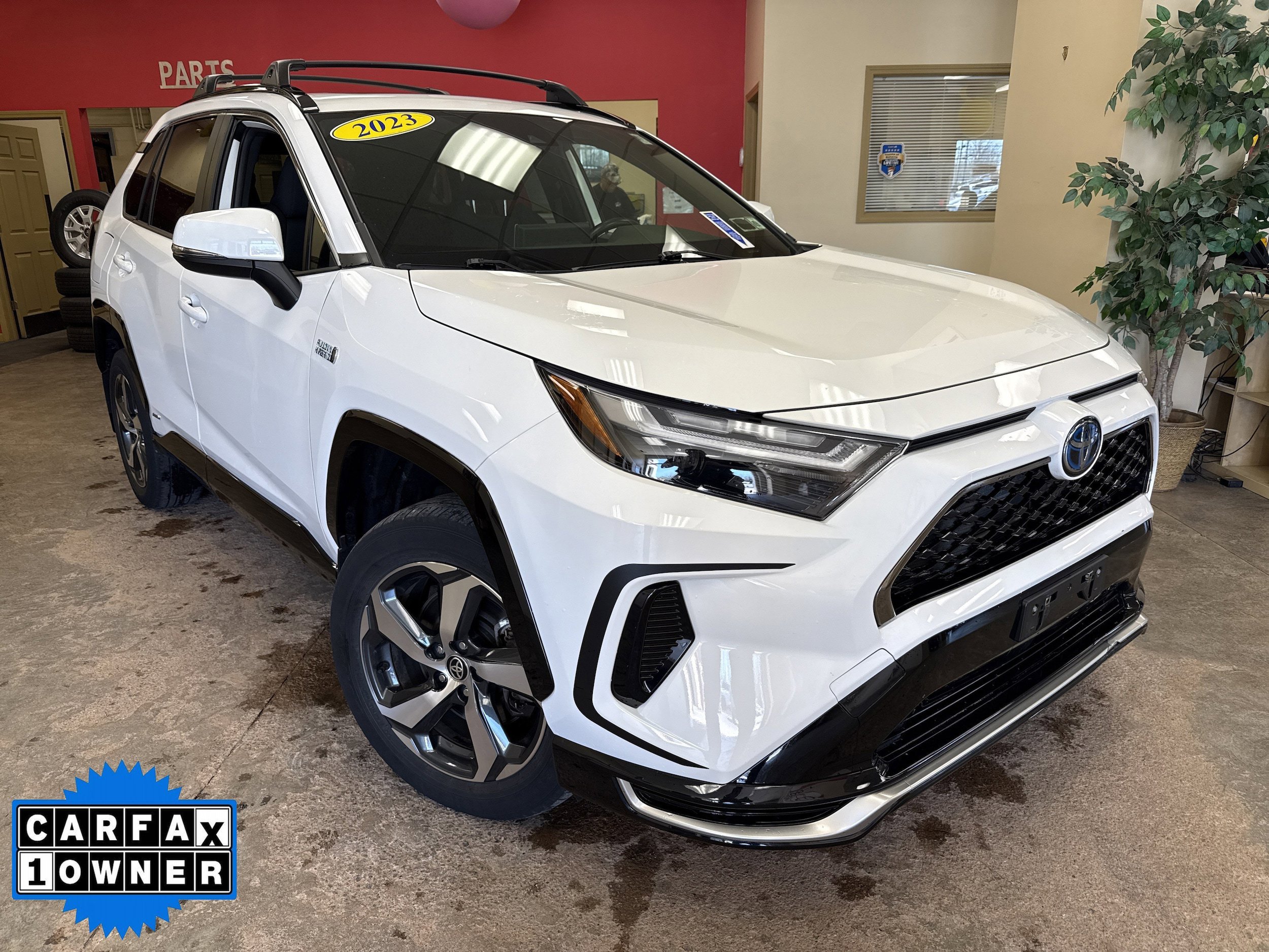 Used 2023 Toyota RAV4 SE w/ Weather & Moonroof Package