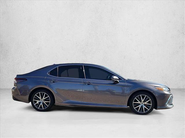 Used 2024 Toyota Camry XLE FWD image 4