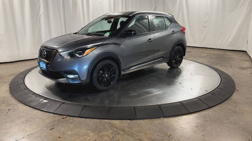 Used 2020 Nissan Kicks SR image 6