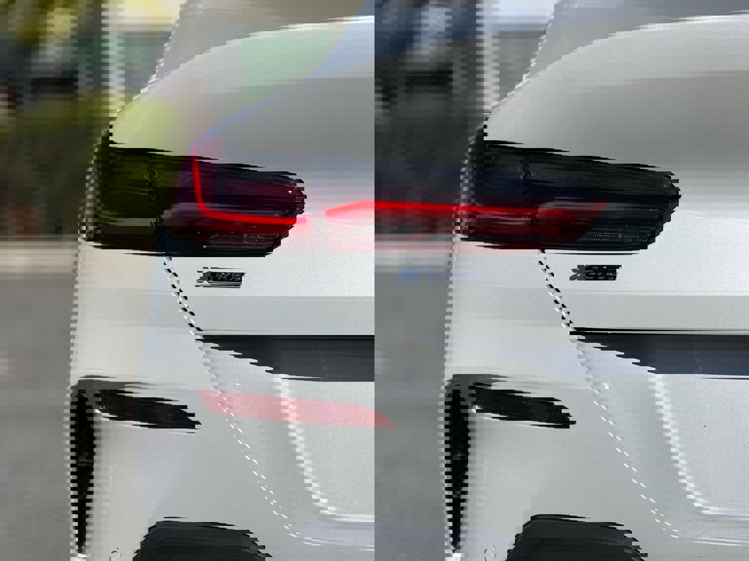 New 2026 BMW M850i xDrive w/ M Carbon Exterior Package image 15